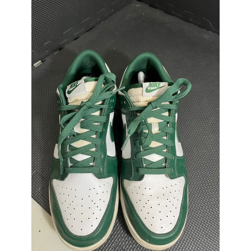Nike good preowned